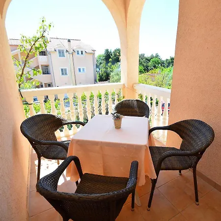 Apartment Desto.4